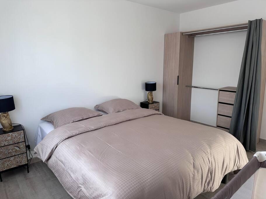 Chez Sana Apartment Saint-Dizier Bagian luar foto